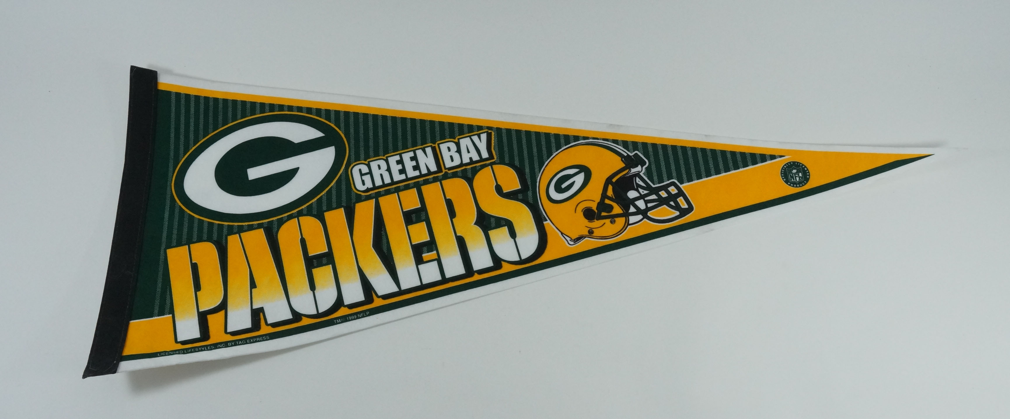 Vintage 90’s Green Bay Packers Football 30